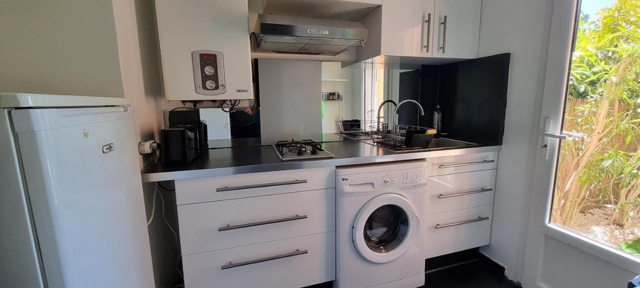 Appartement Studio avec jardin Fréjus Extérieur photo